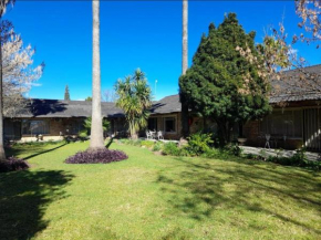 Palms Lodge